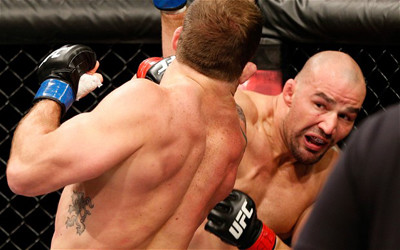 An Overly Aggressive Ryan Bader Walks Into A Knockout Punch From Glover Teixeira.